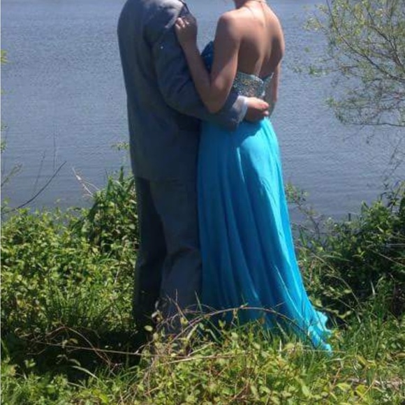 Prom dress - Picture 15 of 16